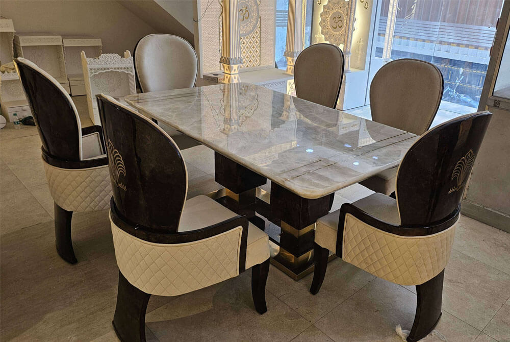 Dining Table Manufacturers